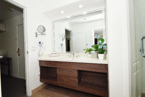 Serene Vegas Boutique Hotel image 18